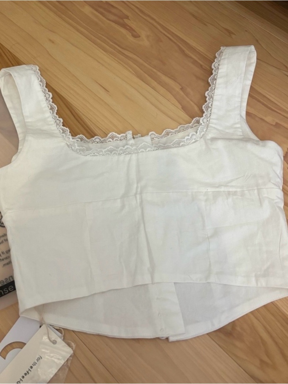 Commense Lace-Trim Button-Front Crop Top - Picture 2 of 2